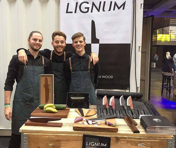 Das Foto zeigt das Team von Lignum bei ihrem Stand auf den Chefdays 2018